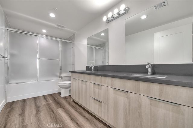 501 W Foothill Boulevard 202, Claremont, CA 91711