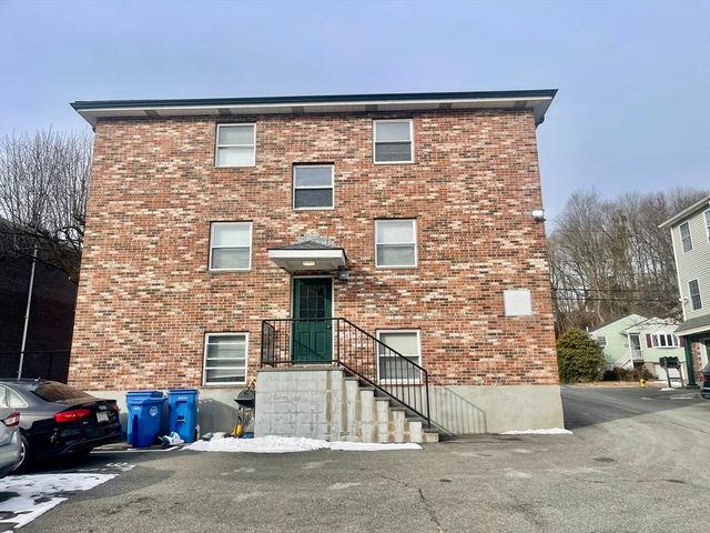 304 College Farm Rd 1, Waltham, MA 02451