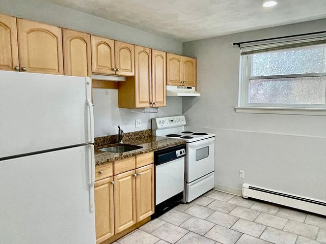 304 College Farm Rd 1, Waltham, MA 02451
