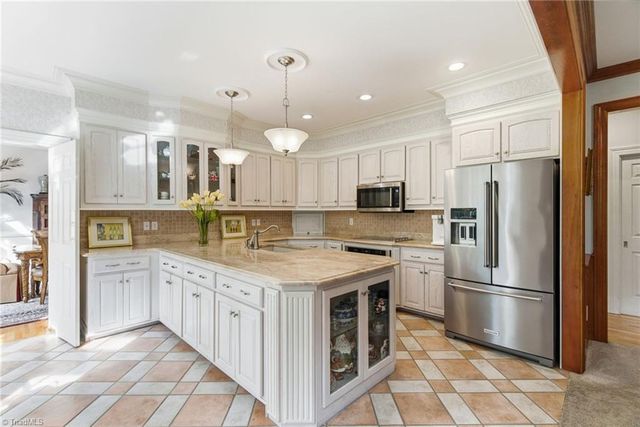 4650 Cherryhill Lane, Winston-salem, NC 27106