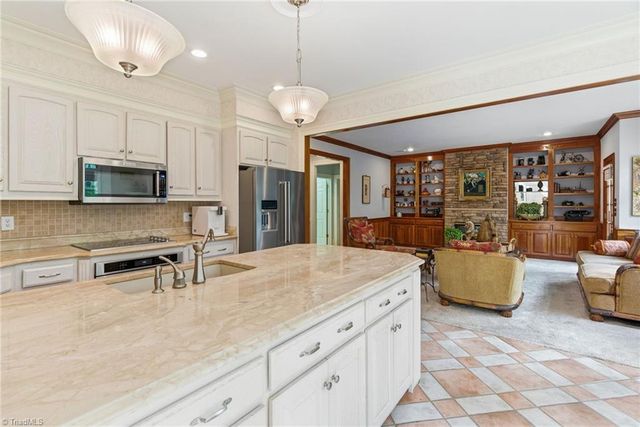 4650 Cherryhill Lane, Winston-salem, NC 27106