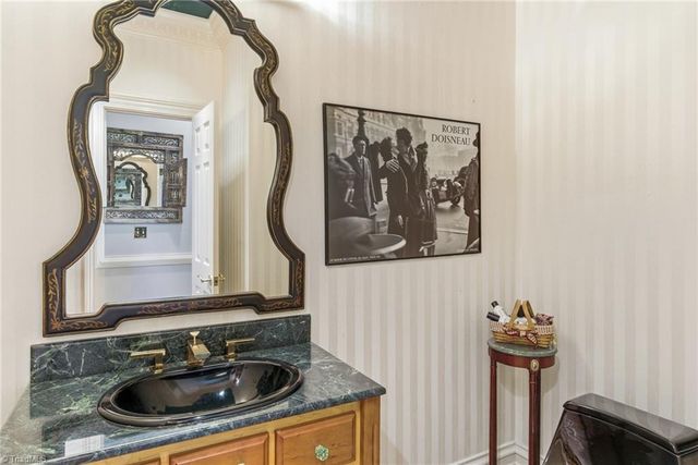 4650 Cherryhill Lane, Winston-salem, NC 27106