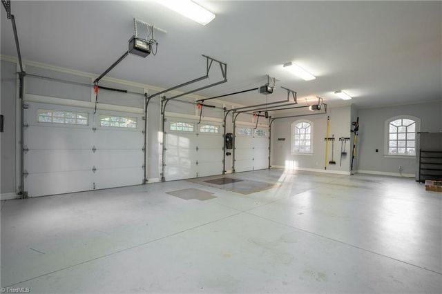 4650 Cherryhill Lane, Winston-salem, NC 27106
