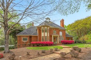 4650 Cherryhill Lane, Winston-salem, NC 27106