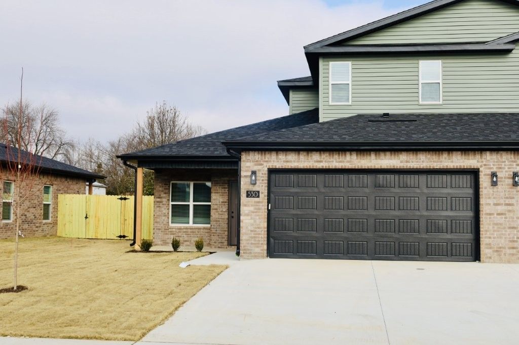 530 Cosmos Street, Centerton, AR 72719