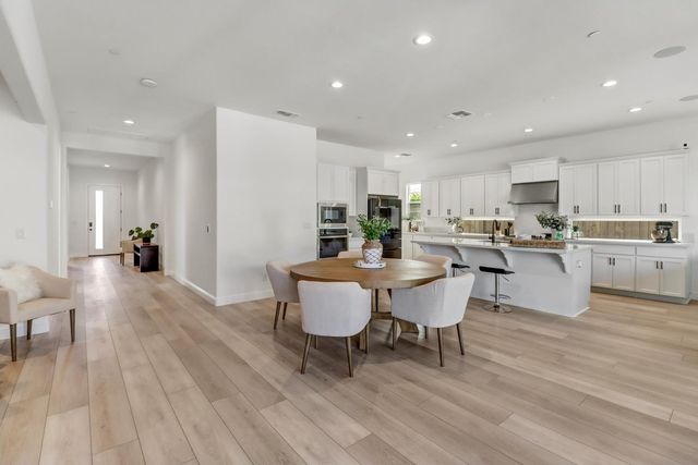 4043 Red Blush Way, Rancho Cordova, CA 95742