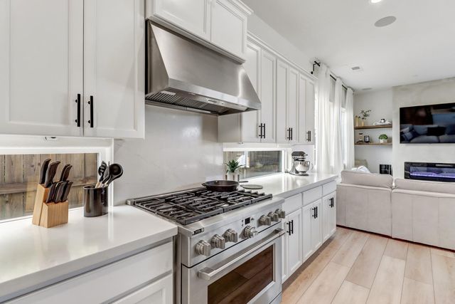 4043 Red Blush Way, Rancho Cordova, CA 95742