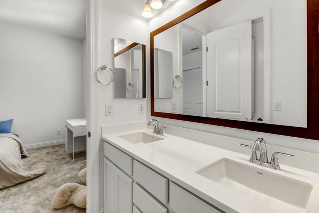 4043 Red Blush Way, Rancho Cordova, CA 95742