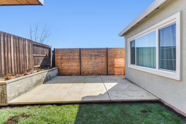 4043 Red Blush Way, Rancho Cordova, CA 95742