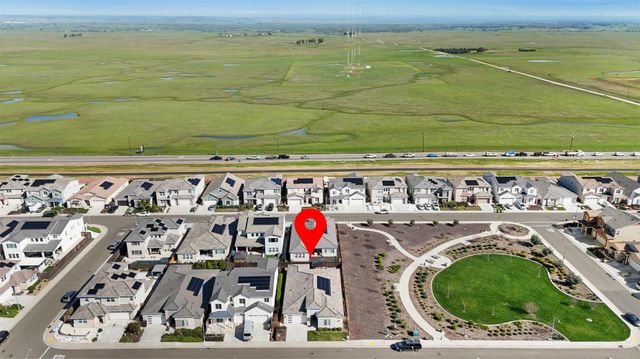 4043 Red Blush Way, Rancho Cordova, CA 95742