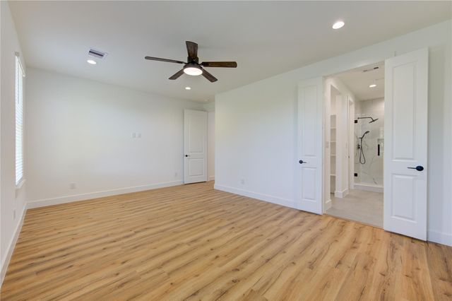 2710 Noble Street, Houston, TX 77026