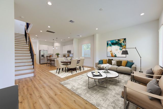 2710 Noble Street, Houston, TX 77026