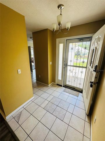 1105 SAN ANTONIO LANE, Lady Lake, FL 32159