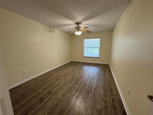 1105 SAN ANTONIO LANE, Lady Lake, FL 32159