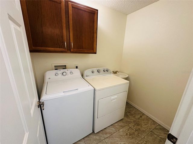 1105 SAN ANTONIO LANE, Lady Lake, FL 32159