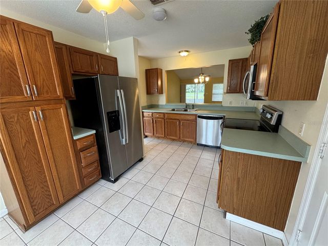 1105 SAN ANTONIO LANE, Lady Lake, FL 32159