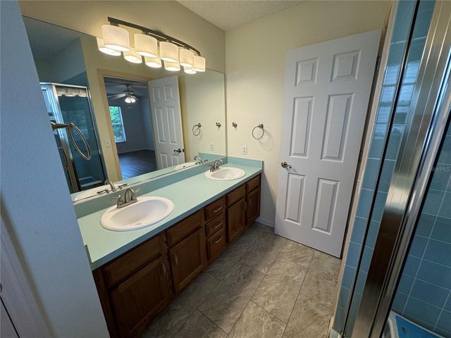 1105 SAN ANTONIO LANE, Lady Lake, FL 32159