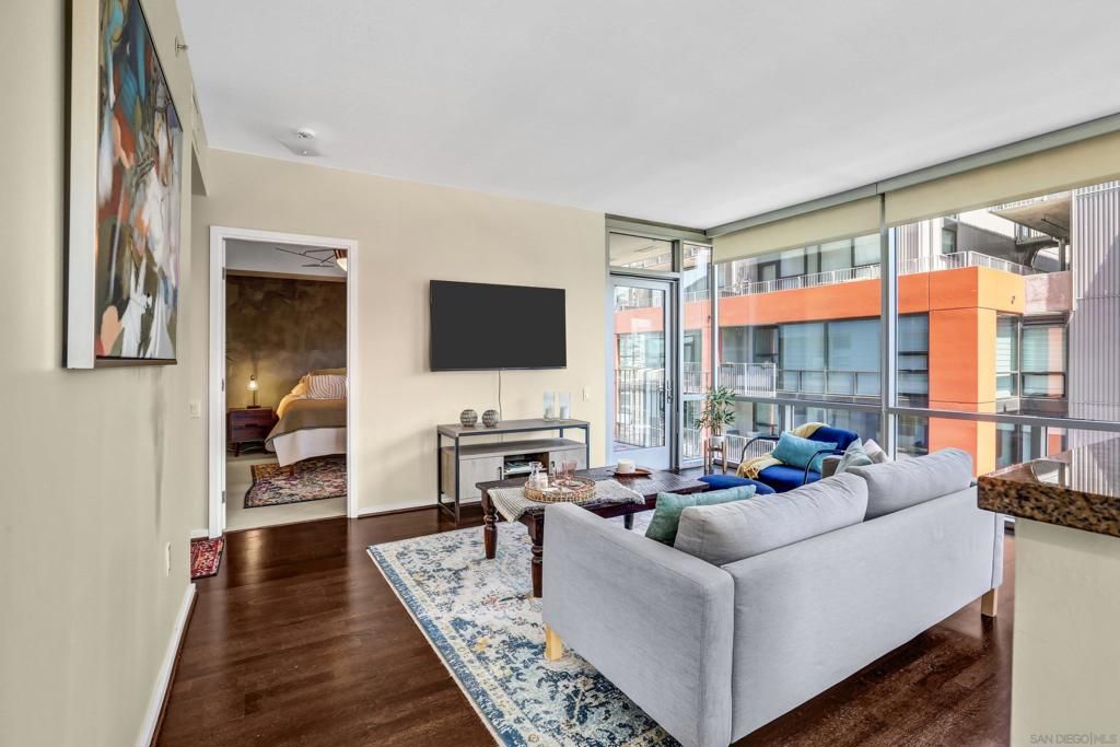 Image 17 of property listing at 321 10th Ave 907, San Diego, CA 92101