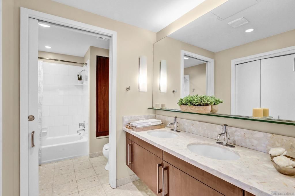 Image 23 of property listing at 321 10th Ave 907, San Diego, CA 92101