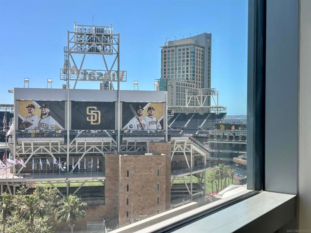 Image 28 of property listing at 321 10th Ave 907, San Diego, CA 92101