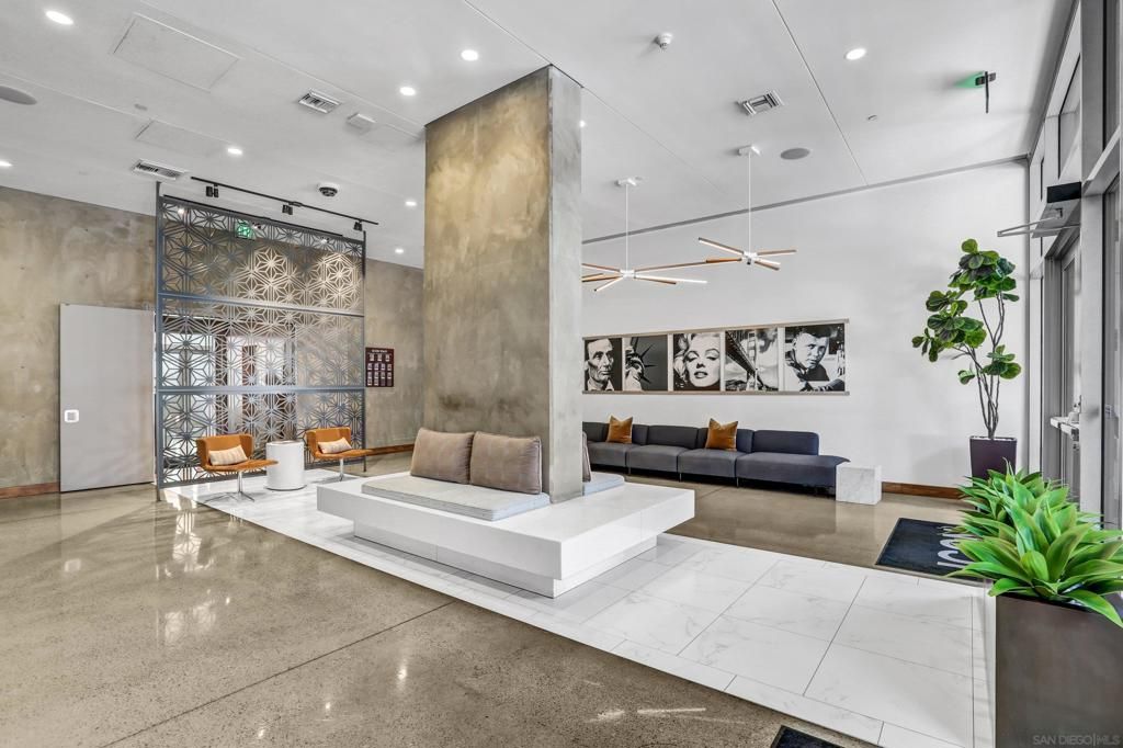 Image 34 of property listing at 321 10th Ave 907, San Diego, CA 92101