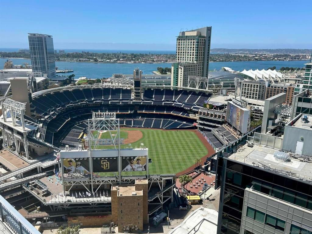 Image 35 of property listing at 321 10th Ave 907, San Diego, CA 92101