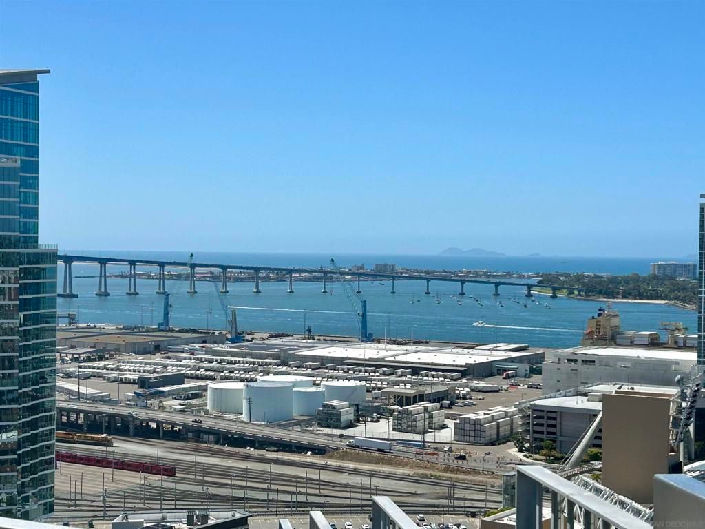 Image 38 of property listing at 321 10th Ave 907, San Diego, CA 92101