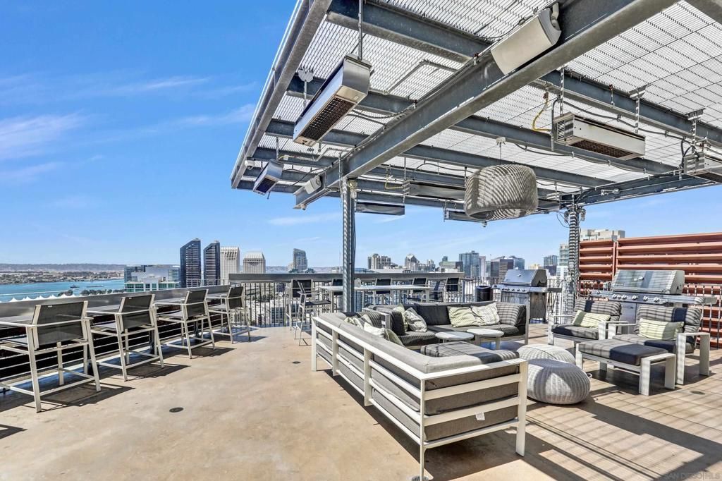 Image 4 of property listing at 321 10th Ave 907, San Diego, CA 92101