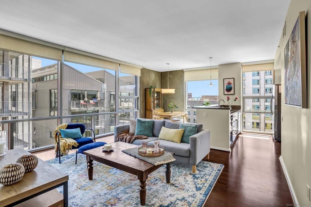 Image 7 of property listing at 321 10th Ave 907, San Diego, CA 92101