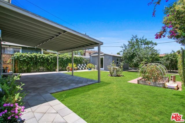 3701 4th Avenue, Los Angeles, CA 90018