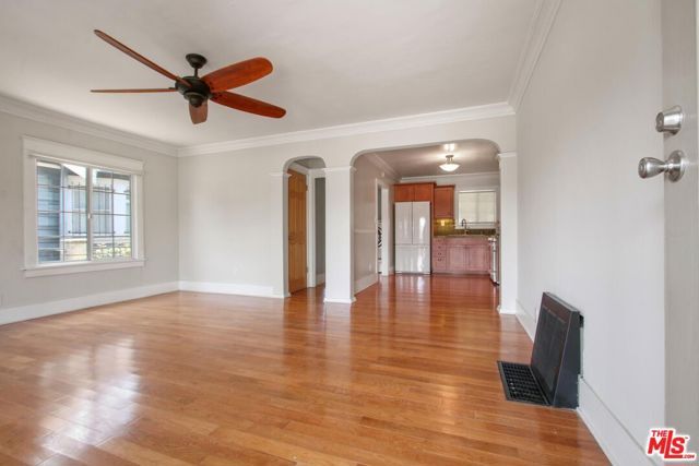 3701 4th Avenue, Los Angeles, CA 90018