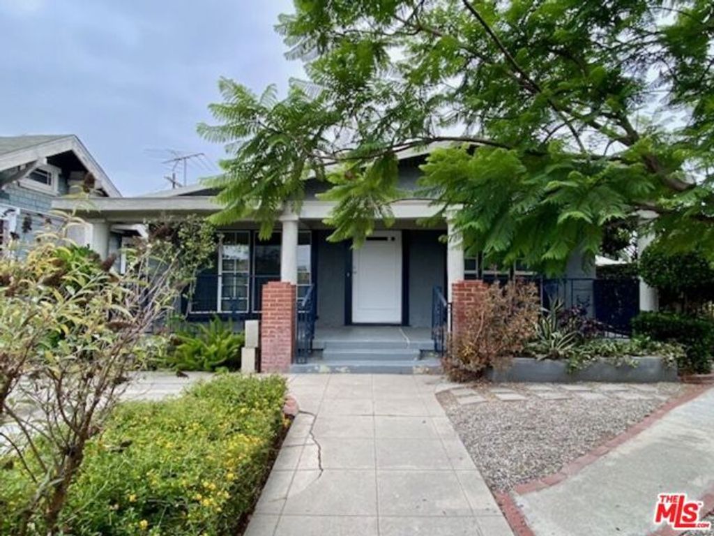 3701 4th Avenue, Los Angeles, CA 90018