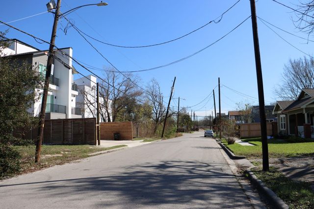 3306 Hadley Street, Houston, TX 77004