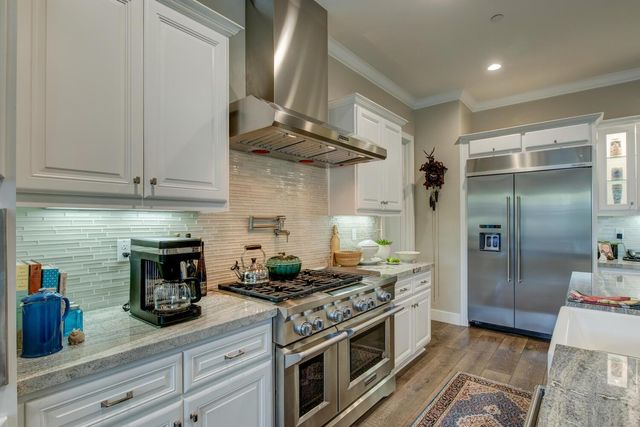8754 Port Dr, Plymouth, CA 95669