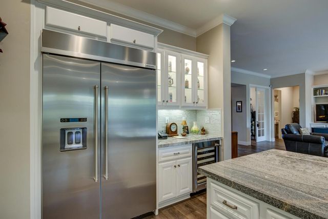 8754 Port Dr, Plymouth, CA 95669