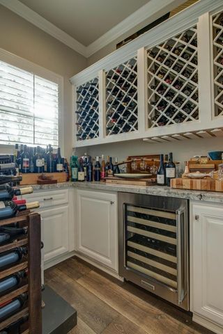 8754 Port Dr, Plymouth, CA 95669
