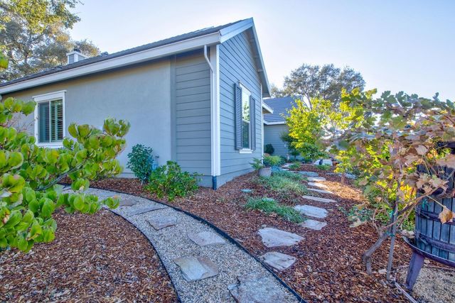 8754 Port Dr, Plymouth, CA 95669