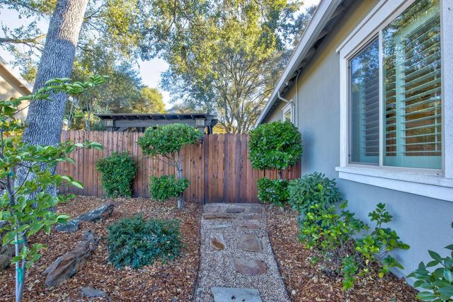8754 Port Dr, Plymouth, CA 95669