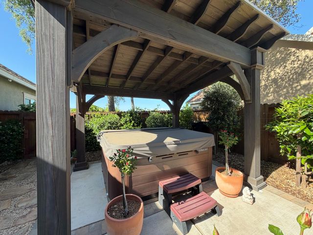 8754 Port Dr, Plymouth, CA 95669