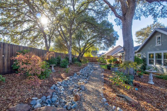 8754 Port Dr, Plymouth, CA 95669