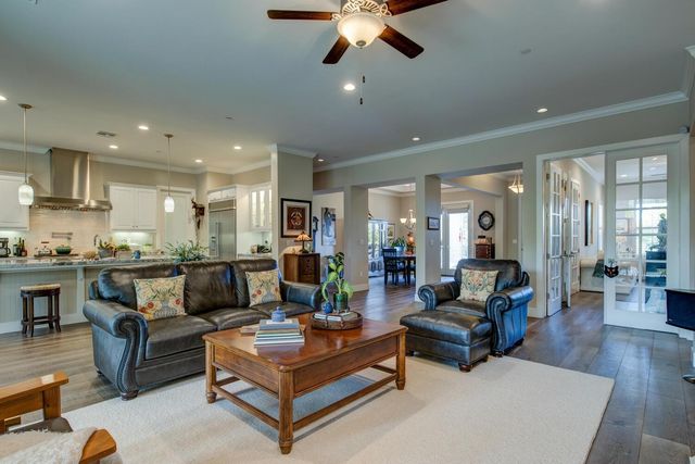 8754 Port Dr, Plymouth, CA 95669