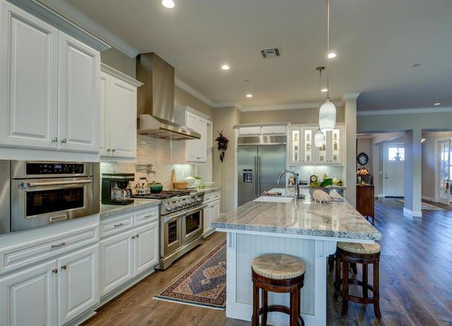 8754 Port Dr, Plymouth, CA 95669
