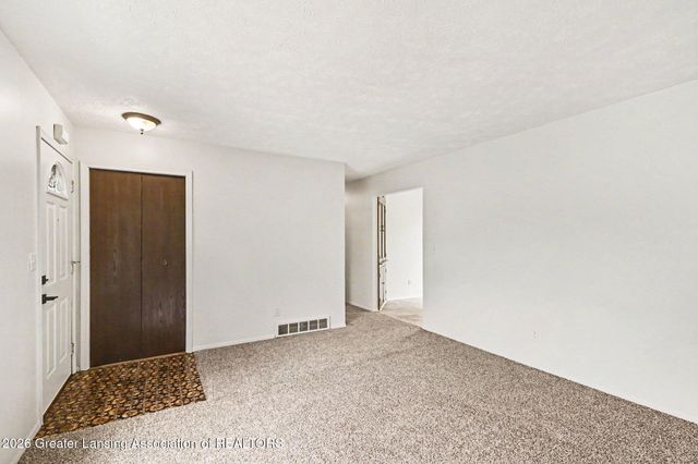 1422 Pierce Road, Lansing, MI 48910