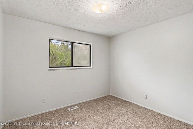 1422 Pierce Road, Lansing, MI 48910