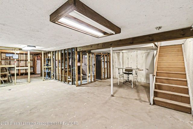 1422 Pierce Road, Lansing, MI 48910