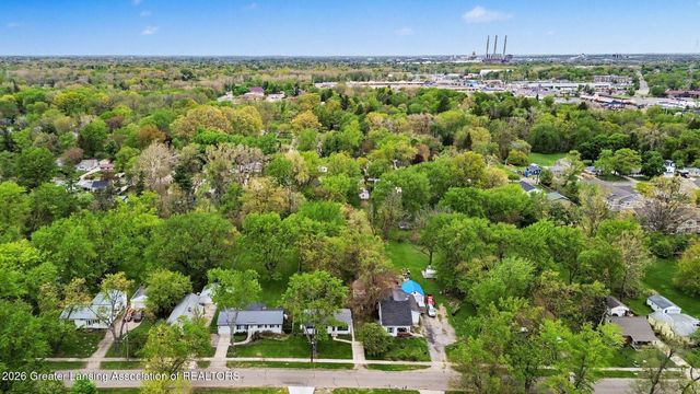 1422 Pierce Road, Lansing, MI 48910
