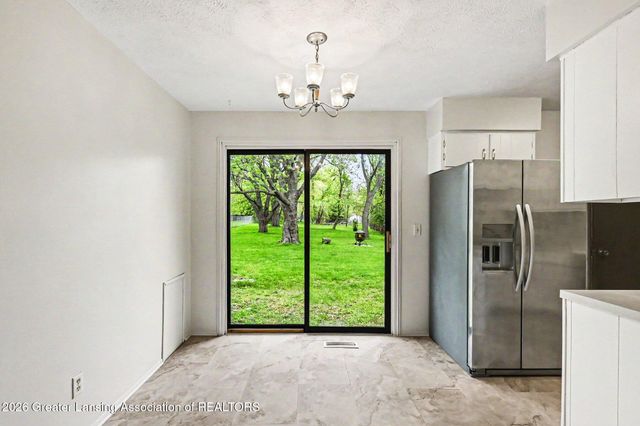 1422 Pierce Road, Lansing, MI 48910
