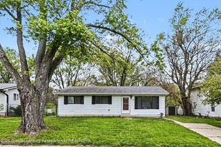 1422 Pierce Road, Lansing, MI 48910