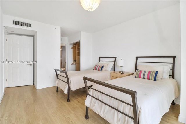 18671 Collins Ave 2404, Sunny Isles Beach, FL 33160