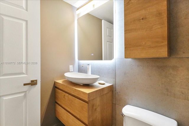 18671 Collins Ave 2404, Sunny Isles Beach, FL 33160